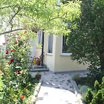 Nikola Apartament *