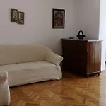 Nikola Apartament *