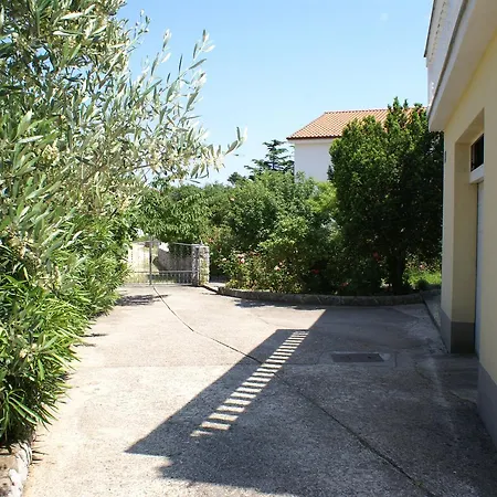 Nikola Apartament